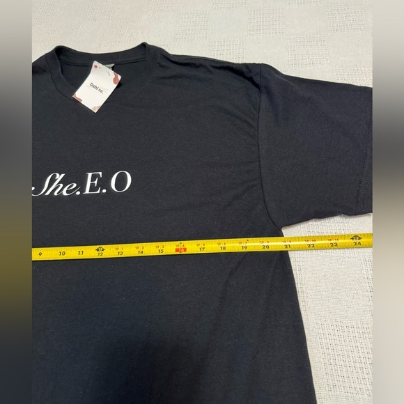 She.E.O Shirt - Picture 4 of 5